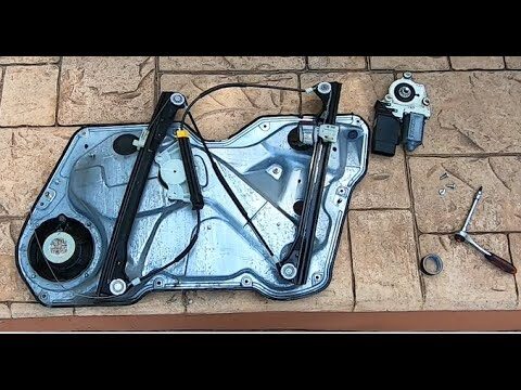 Cómo calcular el presupuesto para arreglar elevalunas de automóvil