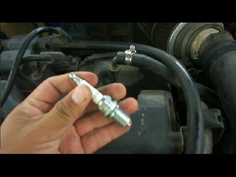 Gu&iacute;a Pr&aacute;ctica para Reemplazar las Buj&iacute;as del Veh&iacute;culo